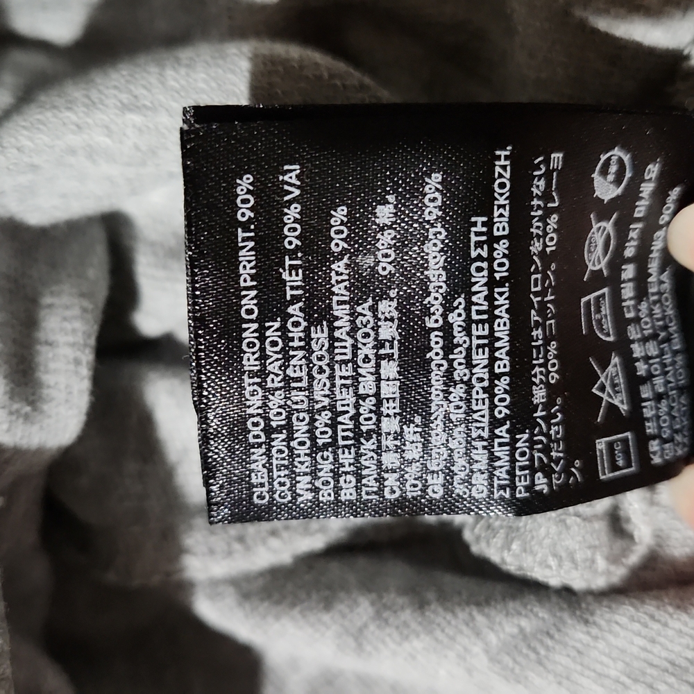 H & M Divided Nasa Longsleeve - Picture 5 of 7